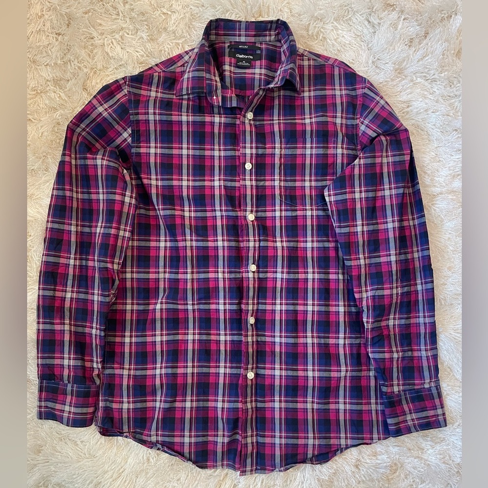 Men’s casual button down Claiborne shirt